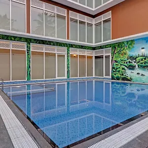 Treebo Golden Terminal, Airport Hotel